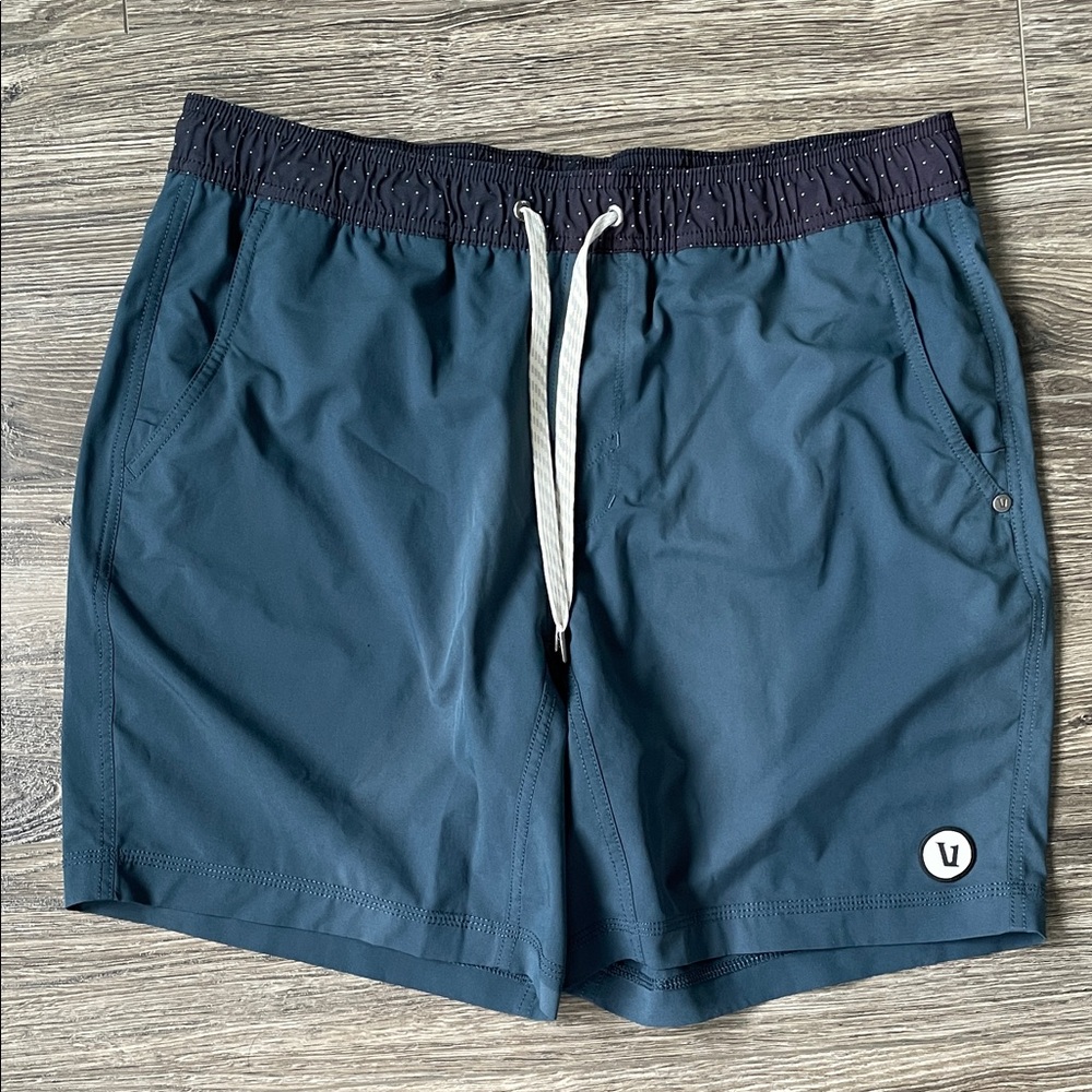 Vuori Men's Kore Lined Shorts 7”- Indigo